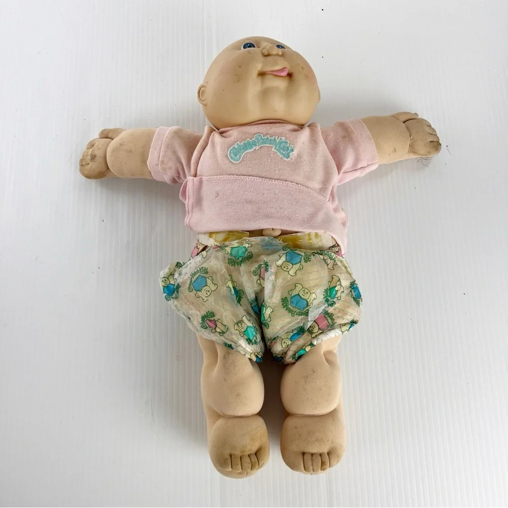 Vintage Set of 2 Cabbage Patch Kids Dolls Action Figures AS IS